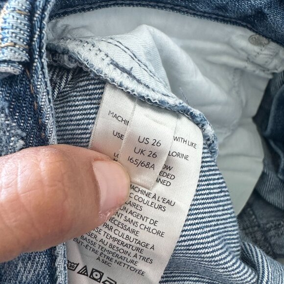 We The Free Romeo Rolled Cut Off Denim Shorts Size 26 Distressed Blue Button Fly - Picture 8 of 11